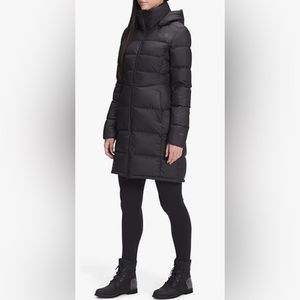 The North Face Women's Black Puffer Coat